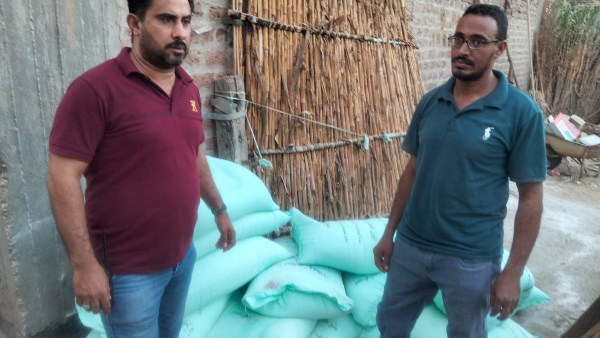 ضبط 18 جوال دقيق بلدي مدعم قبل إعادة بيعها بالسوق السوداء خلال حملة تموينية مكبرة بأبنوب