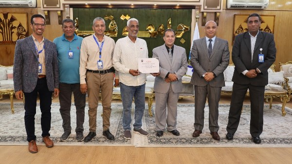 جامعة قنا تكرم الكليات والشباب المتميزين في الأنشطة الطلابية جامعة قنا تكرم الكليات والشباب المتميزين في الأنشطة الطلابية