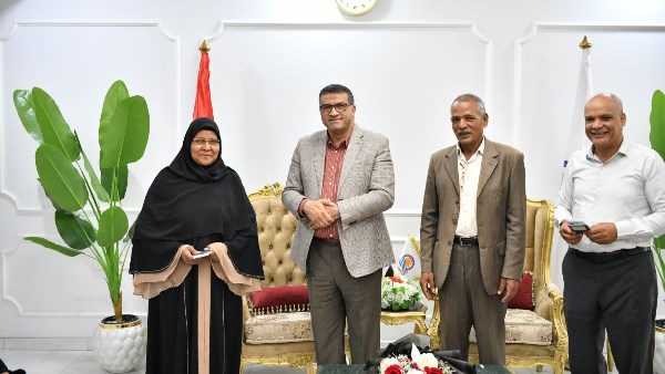 تكريم الفائزات بالعمرة