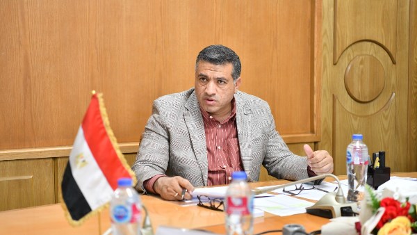 محافظ قنا 