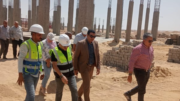 نائب محافظ الأقصر يتفقد مشروع سوق الحبيل الحضاري.. ويوجه بالاعتماد على الطاقة الشمسية وتعظيم العائد الاستثماري