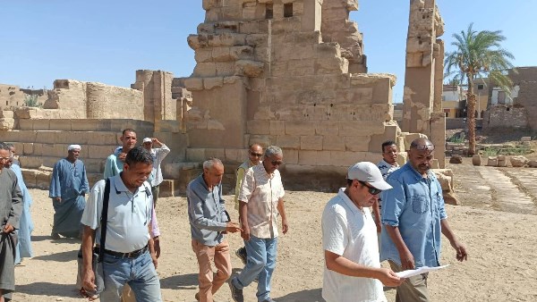مدير عام آثار الأقصر يتفقد معبد الطود استعدادا للموسم السياحي الجديد