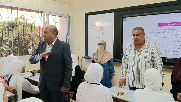 خلال جولة وكيل وزارة التربية والتعليم على المدارس 