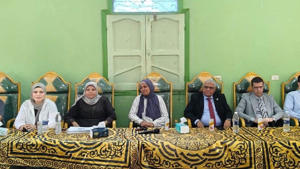 الندوة 