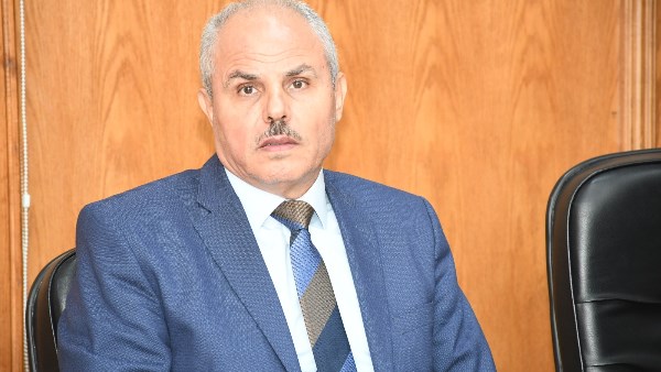 رئيس جامعة قناة السويس 