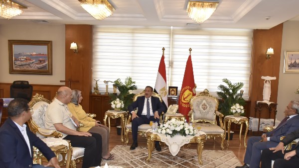 محافظ بورسعيد: معاينة عدد من قطع الأراضي ودراسة إمكانية استغلالها في تنفيذ مشروعات إسكان