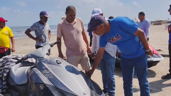 لتأمين المصطافين..رئيس زهور بورسعيد يتابع تواجد المنقذين على الشاطئ لتأمين المصطافين..رئيس زهور بورسعيد يتابع تواجد المنقذين على الشاطئ