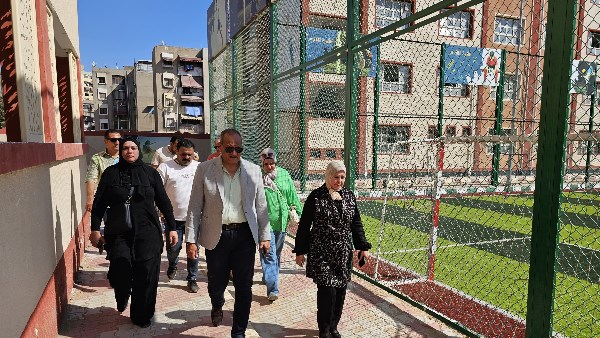 استعدادًا للعام الدراسي الجديد.. "بدوي" يتابع جاهزية مدارس بورسعيد الرسمية لغات بإدارة جنوب التعليمية