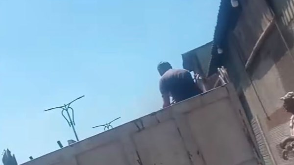 اتخاذ كافة الإجراءات القانونية تجاه المخالفين عقب نشر الواقعة أمس الجمعة على مواقع التواصل الاجتماعي