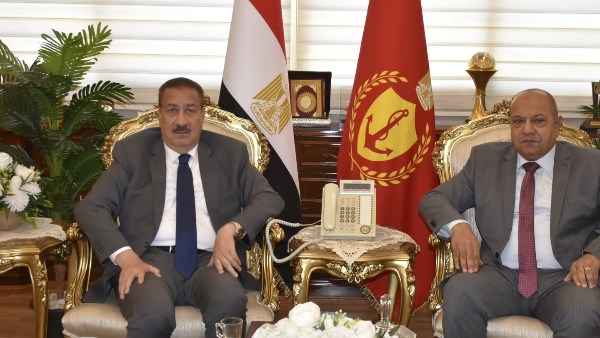 محافظ بورسعيد يستقبل رئيس مجلس إدارة شركة القناة لتوزيع الكهرباء لبحث سبل عددًا من ملفات التعاون المشترك