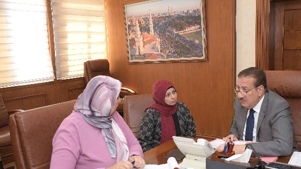 أبو ليمون يعقد لقاءاته المتواصلة مع المواطنين لبحث مشكلاتهم.. 