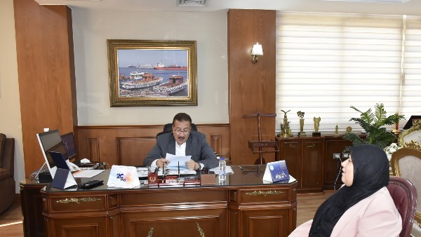 استعراض نسب تنفيذ المشروعات.. والمحافظ يوجه بسرعة الإنجاز والالتزام بالجداول الزمنية