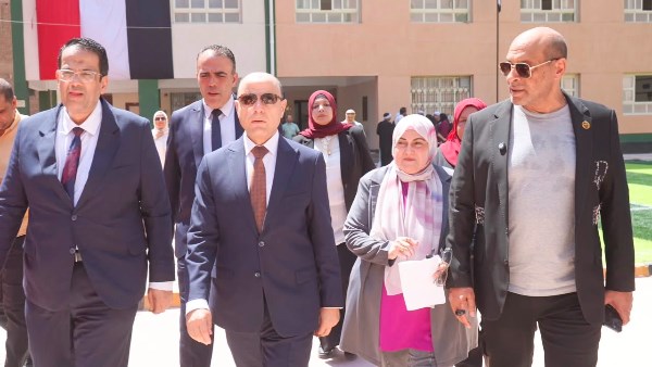 استعدادًا للعام الدراسي الجديد.. محافظ الغربية يفتتح صرحًا تعليميًا جديدًا بشرق المحلة استعدادًا للعام الدراسي الجديد.. محافظ الغربية يفتتح صرحًا تعليميًا جديدًا بشرق المحلة