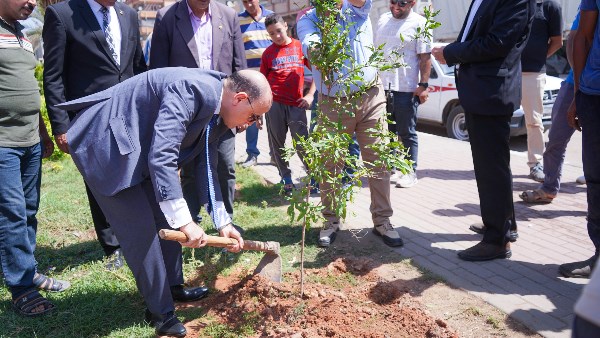 محافظ الغربية 