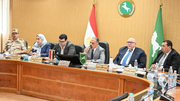تنفيذي الشرقية يكلف بتطبيق المواعيد الشتوية لتشغيل المحال العامة وحظر نهائياً قطع الأشجار وحرق قش الأرز