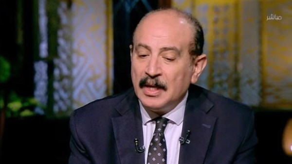 طارق فهمي أستاذ العلوم السياسية 
