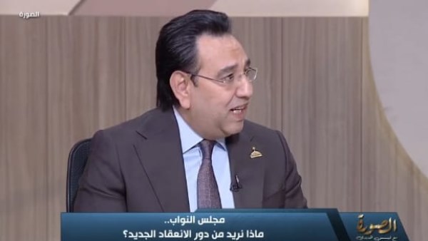 أيمن محسب