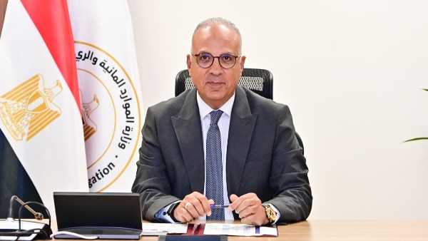 وزير الري