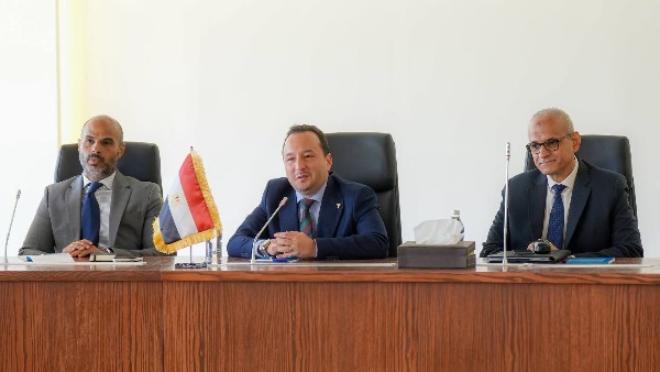 الطيران بين مصر وسوريا