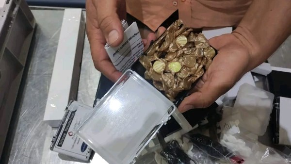 مطار سوهاج