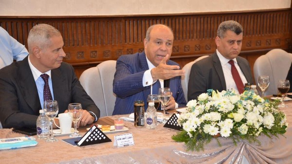 وزير الطيران المدني 