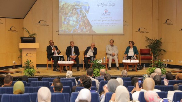 جلسة "التعليم والهوية: بين المناهج وطرق التدريس"