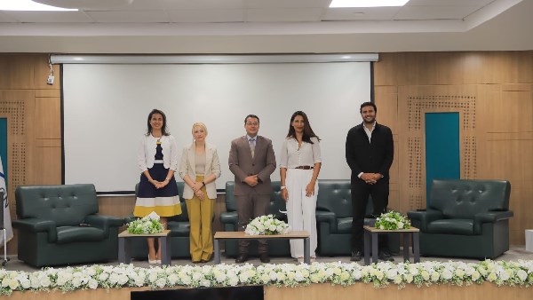 لجنة البحث العلمي والأمن السيبراني بالمجلس القومي للمرأة تناقش دور المرأة في تشكيل مستقبل التكنولوجيا بالتعاون مع «سيليكون واحة» ببرج العرب