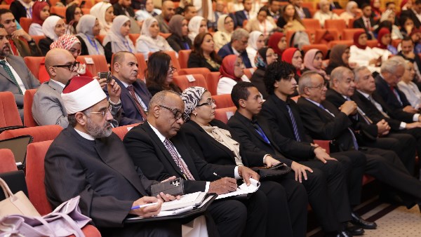 ضمن فعاليات مؤتمر «الهوية الوطنية.. جذور راسخة ورؤية متجددة»  رئيسة المجلس القومي للمرأة تشارك في حلقة نقاشية حول استراتيجيات تعزيز الهوية 