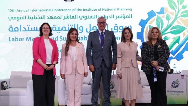 المجلس القومي للمرأة يشارك في جلسة حوارية حول فرص وتحديات مشاركة المرأة في سوق العمل