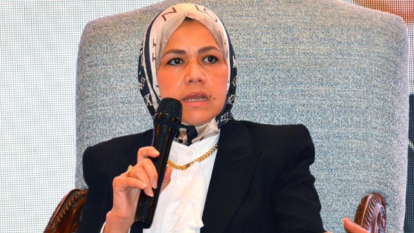 رشا عبد العال
