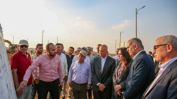 وزيرة الاسكان 