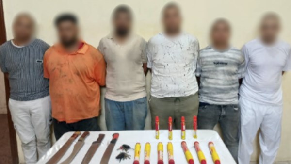 المتهمين 