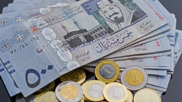 سعر الريال مقابل الجنيه