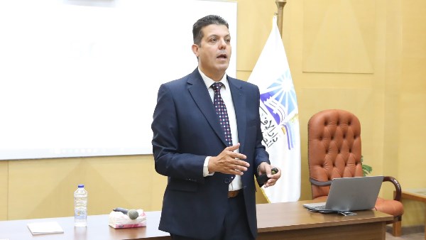 دورة الفتوى وقضايا الإدمان