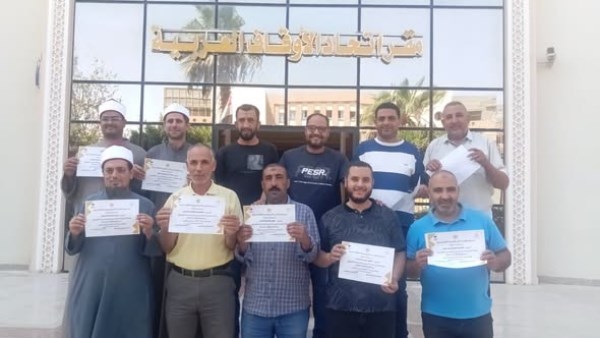 تخرج المجموعة 162 من دورة أساسيات الكمبيوتر
