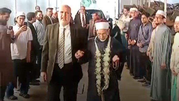 استقبال حافل لأحمد معبد في أصول الدين