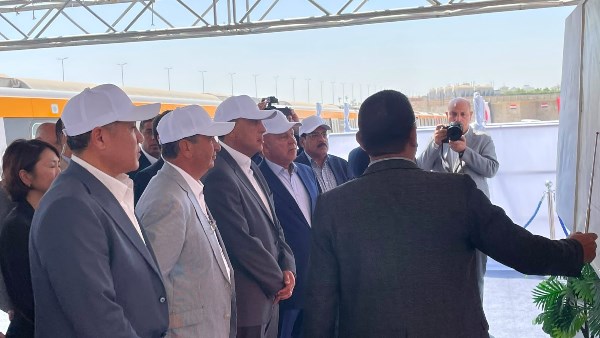 خلال الجولة 