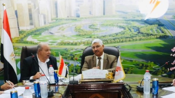 خلال الاجتماع