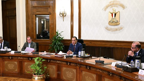 خلال الاجتماع