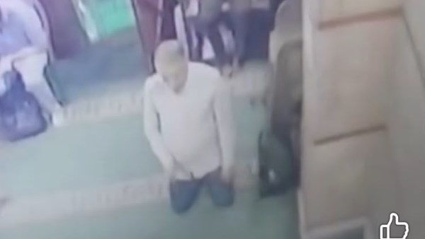 لقطة من الفيديو  