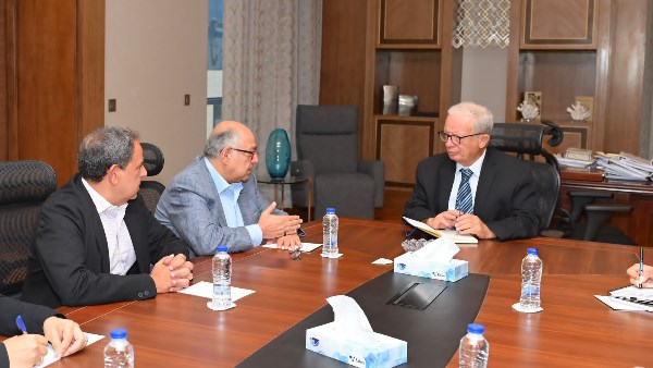 نائب رئيس الوزراء يتابع استعدادات استضافة مصر للمهرجان العالمي لريادة