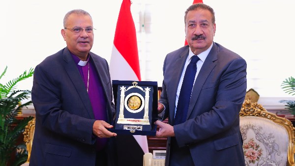 رئيس الطائفة الإنجيلية ومحافظ بورسعيد 