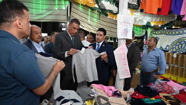 المحافظ يفتتح معرض