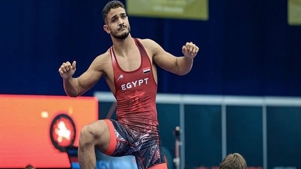 مصطفى حسين لاعب منتخب المصارعة