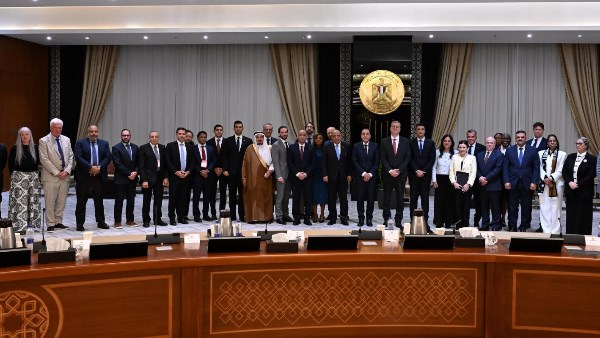 من الاكتشاف إلى التنمية الصناعية