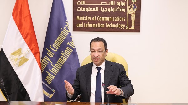 وزير الاتصالات 