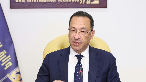 وزير الاتصالات 