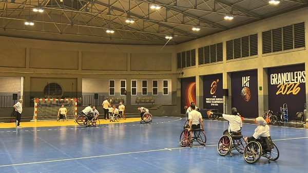  منتخب اليد على الكراسي المتحركة 