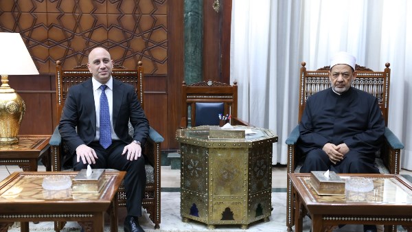 خلال استقبال شيخ الأزهر لسفير مالطا 
