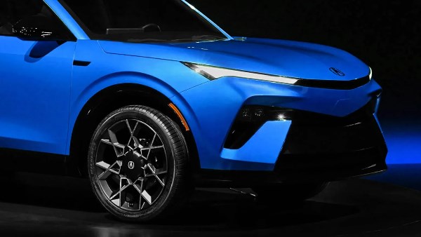 أكيورا RDX